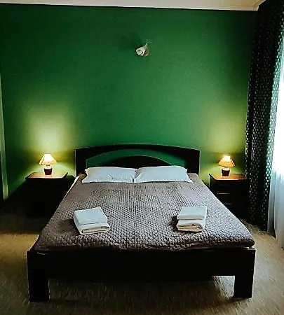 Hotel лелеч Tatariv